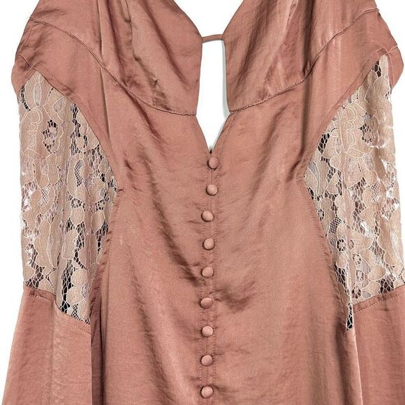 Tularosa
Genevieve Slip Dress Dusty Rose, size M - Picture 5 of 12